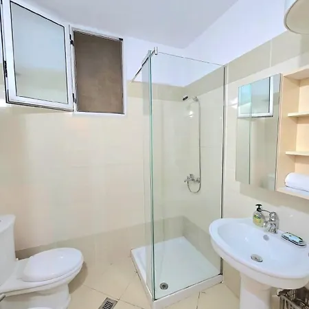 Apartment Flamurtari